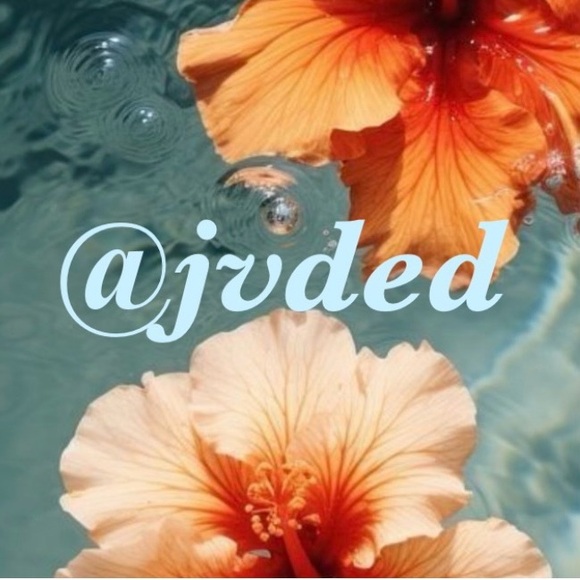 Meet the Posher @jvded 🌺 - Picture 1 of 1